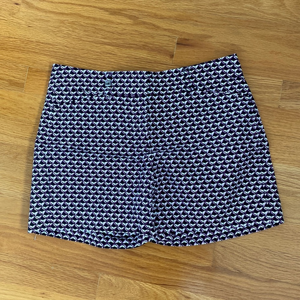 White House Black Market Purple Pattern Shorts Size 4